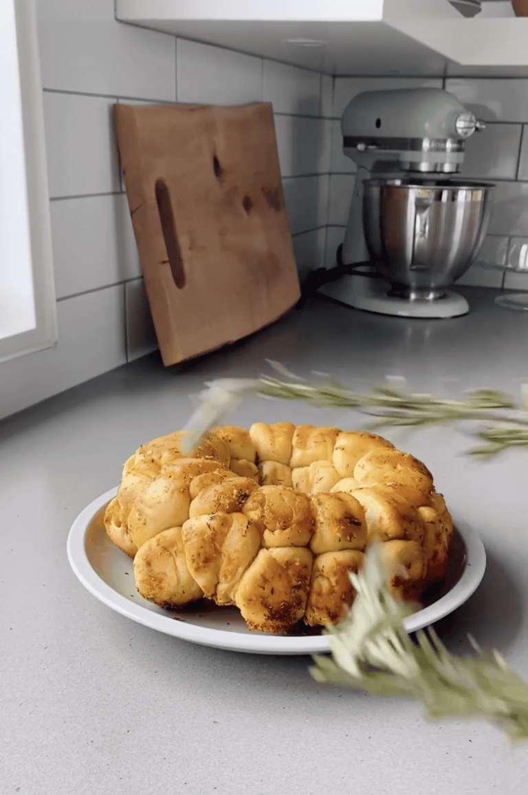 Rosemary and Garlic Pull-Apart Wreath Bread